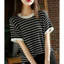 Ice silk black T-shirt womens summer clothes 2021 new round neck loose jacquard contrast color wild plaid sweater top