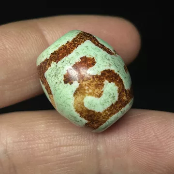 御幸天珠 A03109 珍品 水蓮花天珠 梵字天珠 40x19mm 稀少 彫刻 六