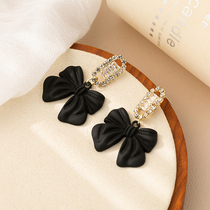 Autumn-winter black butterfly knot ear nail temperament earrings 2021 New tide earrings Mosquito Coil Dish Without Ear Clip
