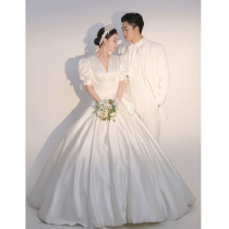 French satin light main wedding dress 2021 new bubble sleeve bride temperament simple Hepburn wind tailing Super fairy dream