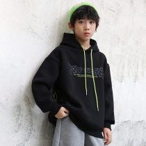 Boy plus velvet hooded sweater autumn and winter models 2021 new childrens one velvet winter dress in the big boy thick coat tide