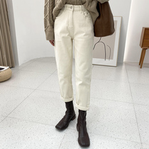 In winter pear-shaped figure must be covered with hip and thin ~ white thin velvet small loose straight radish jeans women