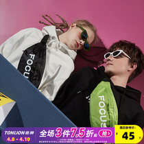 Don Lion 2021 new mens Han style Slanted Satchel 100 Hitch Lovers Pocket Womens Chest Bag Students Bag of Bag Fashion