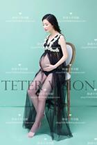 Fat Memes Pregnant Women Take Photos And Write Real Themed Clothing Rental Big Belly Art Mommy Photos Sexy Lace Dress