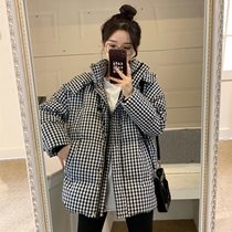 Winter clothing pregnant women down cotton jacket black and white plaid loose thickened pregnant womens cotton coat warm bread clothing cotton jacket winter