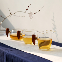 Jiuhe Glass Road cup red sandalwood handle tea divider kung fu tea set wooden bird sea thick heat-resistant wooden handle male Cup