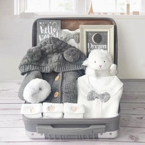 Hong Kong Baby Clothes Gift Box Female Treasure Suit Male Baby Handsome Thickened Fall Winter Full Moon One-Year-Old Gift
