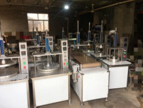 Automatic cake press machine spring cake machine single cake machine roll machine roasting machine roasting duck cake machine braised meat burrito machine
