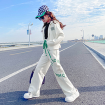 Girls sports suit 2022 new CUHK childrens spring clothing spring clothes in broad leg pants Two sets of fried street foreign air trendy