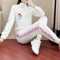 Hong Kong sports suit womens spring and autumn new fashion foreign clothes stand collar age reduction running clothes two sets tide