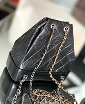 Bag female small fragrance 2021 new lingge chain cowhide shoulder oblique cross wandering bag wandering shoulder backpack