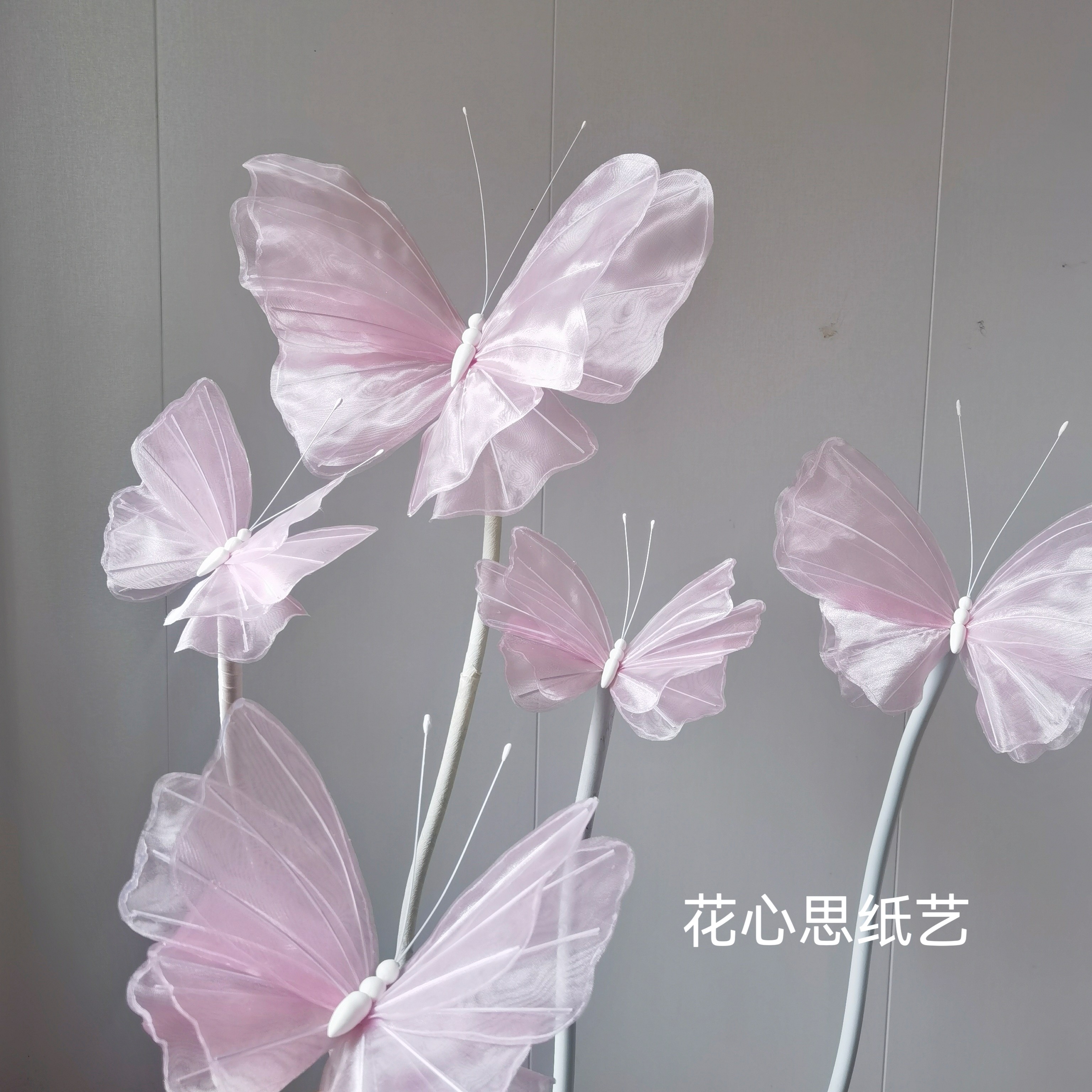 可爱的蝴蝶贴纸，以扁平的样式设置。非常适合规划师、笔记本、剪贴簿、儿童手工艺品。带有蝴蝶的矢量贴图集。 库存矢量图（免版税）2651009273 |  Shutterstock, image size:3072x3072