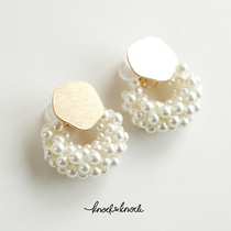 Highly Recommended Advanced Sensational Retro Sweet temperament French Pearl Ear nail decorated without earbuds Ears Clips Upholstered