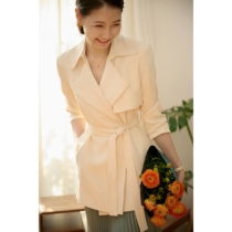 Heavy pound to accompany you N years of quality Wardress Japan Mitsubishi acetate Thin Stand Cutting Lace Short Windsuit Jacket