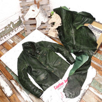 3 - The first 50 - fold - line (vegetable wax dyed small horse skin) must wear green