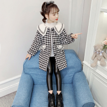 Girlsfur coats autumn and winter 2021 new Yangqi girls childrens clothes in winter clothing with long checkered plaid clothes