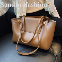 Fashion large capacity Big bag women 2021 new foreign style Joker shoulder bag texture tote bag soft leather mobile phone bag