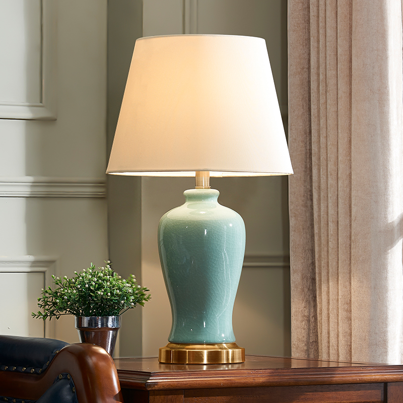 Nordic Luxury American Ceramic Table Lamp Bedroom Bedside Lamp Warm Creative Simple Modern Household Living Room Adjustable Lighting