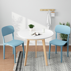 Стол обеденный