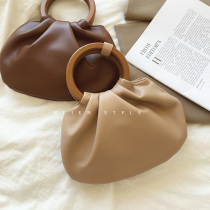 Hong Kong niche design small bag 2021 New Korean fold cloud bag womens bag texture foreign leather bag