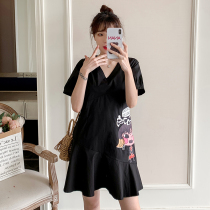  Hepburn style small black skirt plus size thin womens summer V-neck texture fishtail short skirt Loose playful age-reducing dress