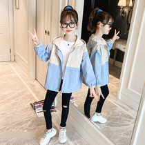 Girls  windbreaker jacket Spring and autumn thin childrens hooded top Autumn middle and large childrens Korean version of the foreign girl clothes
