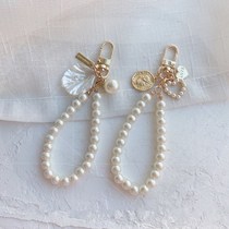  Key buckle 2021 couples a couple of original retro small fragrant wind pearl chains imitation shells flower pieces small and delicate