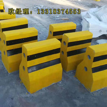 Cement pier Road vehicle diversion isolation fence High-speed special roadblock protection pier Community safety anti-collision isolation pier