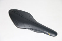 All carbon ultra-light and comfortable Fizik Arione 00 Snitch road bike cushion saddle seat bag 140 g7 * 9