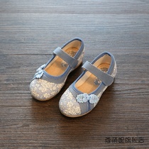 Old Beijing cloth shoes children embroidered shoes girls princess shoes national style Hanfu shoes baby Tang shoes indoor childrens shoes