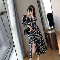 Autumn dress female 2021 Korean version of new floral bubble sleeve square collar sexy temperament slim long skirt