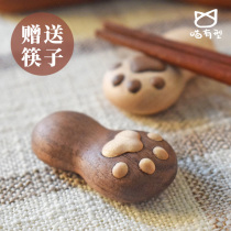 Meow type cute cat claw Solid wood chopstick pillow Household chopstick holder Japanese chopstick holder Healing table chopstick holder