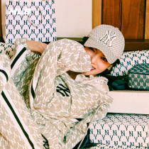 MLB official mens and womens hats Hyuna with the same old flower hard top baseball cap visor sports cap summer CPFB