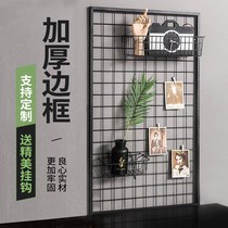 Wrought iron grid storage rack Barbed wire hanging wall Iron frame gun rack decorative partition Childrens work display rack
