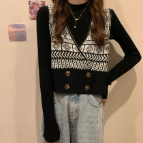 V-neck pattern knitted vest female 2021 autumn retro loose slim horse clip outside short sweater vest