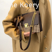 Womens shoulder bag leather small bag New ins tide niche design chain Womens bag senior sense shoulder bag