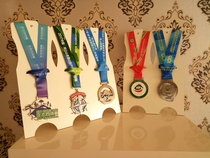 36cm high small waist medal pylons Photo frame Medal collection display Marathon trail running reward placement table