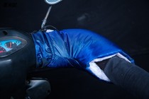 Electric car handle winter warm waterproof motorcycle car battery car glove windshield thickened warm hand handle winter