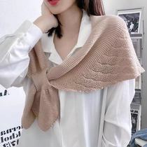 New autumn and winter fashion age reduction crows feet small shawl outside solid color neck hollow knitted air conditioning shawl scarf