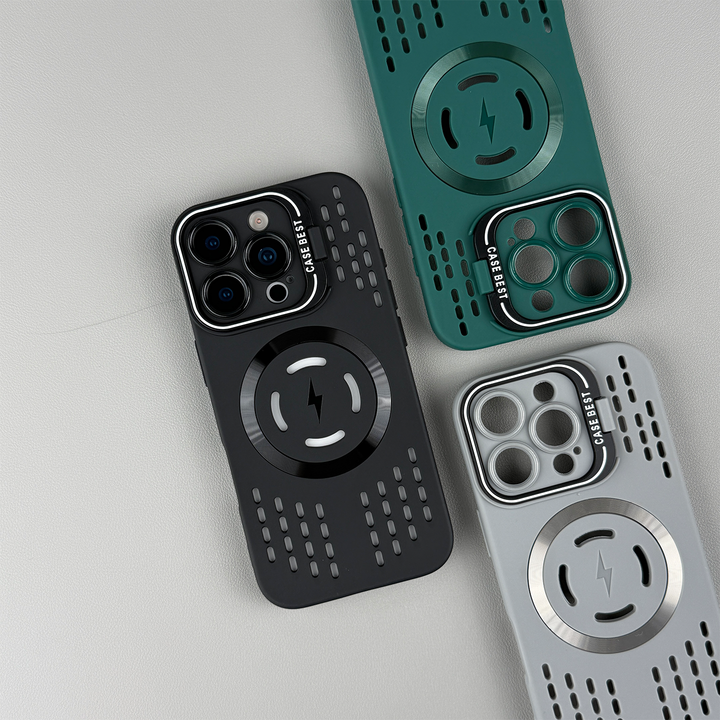 散热镂空磁吸镜头支架智能够机壳|iPhone 17 Pro Max必备神器。比一般壳凉25年高温实测!