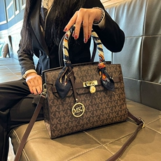 原单奢侈品包包进货货源厂家批发(图1)