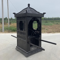 Folk custom old objects antique lifting sedan Elm old sedan chair nostalgic collection of film and television props tourist attractions decorative ornaments