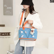 Babys mother goes out of the house with a backpack light woman goes out for a double shoulder small backpack convenient to carry baby gestation Mummy
