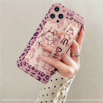 Sheepskin BAO WEN wristband for iphone13 phone case fashion cartoon bear Apple 12promax protective cover