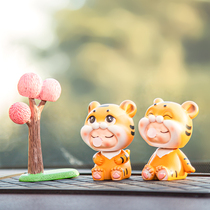 2022 Cute Tiger Year Car Pendulum in the car Ornament Creativity Middle Control Desk Decoration On-board Personality Ecstasy Small Tiger