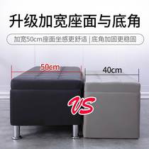 Clothing store small sofa shop with simple small modern simple women's clothing net red small apartment rental bedroom