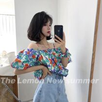 Sling shoulder collar collarbone bubble sleeve floral shirt female short hipster design sense 2021 summer