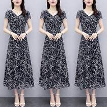 2021 summer new V-neck floral dress large size waist thin temperament age aged ice silk dress