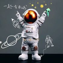 Cheap and good goods small objects astronaut ornaments car ornaments home living room decorations interior decorations space
