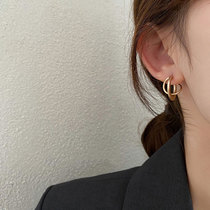 Circle earrings female senior sense light luxury 2021 New Tide niche design sense French geometric earrings cold wind